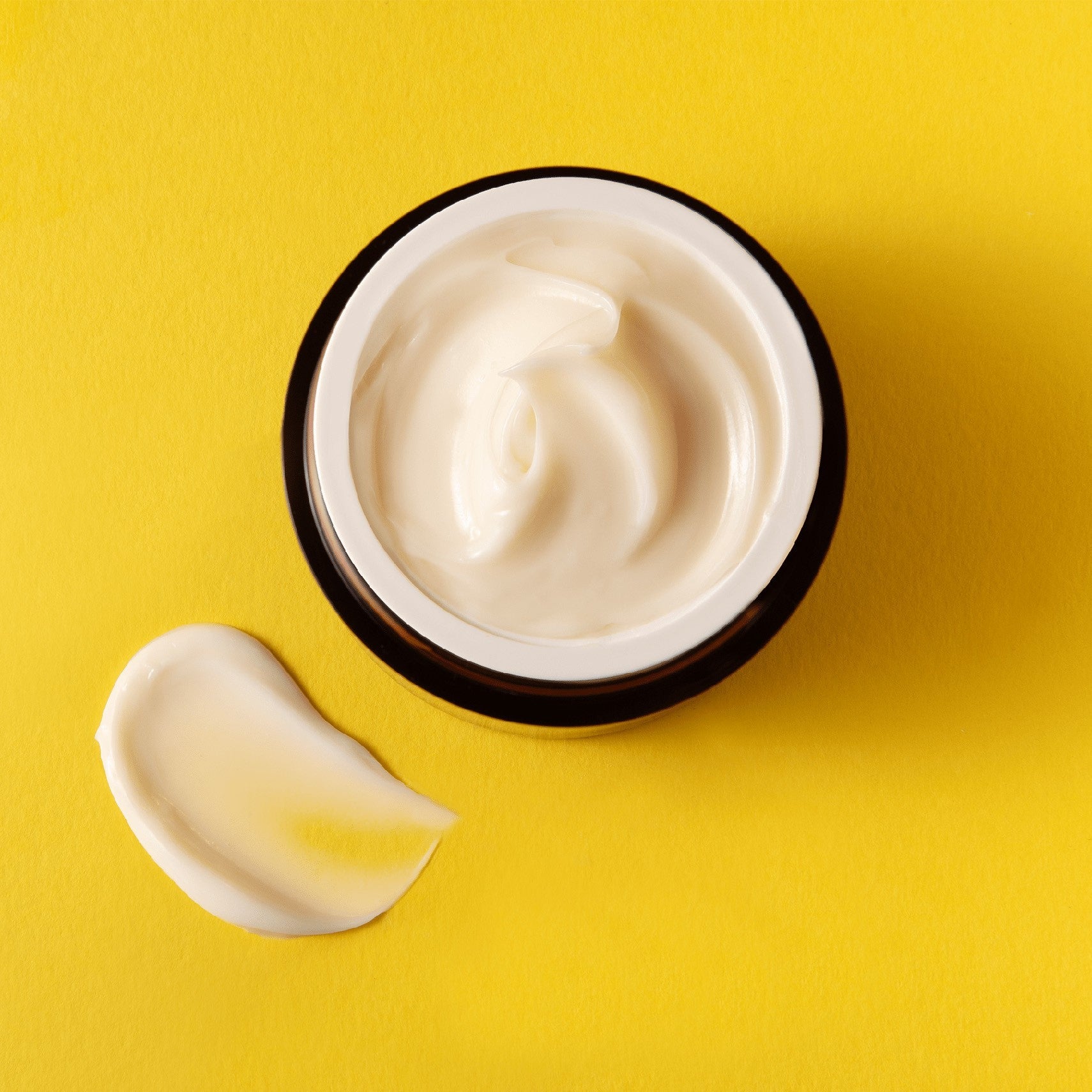 What does moisturiser do?